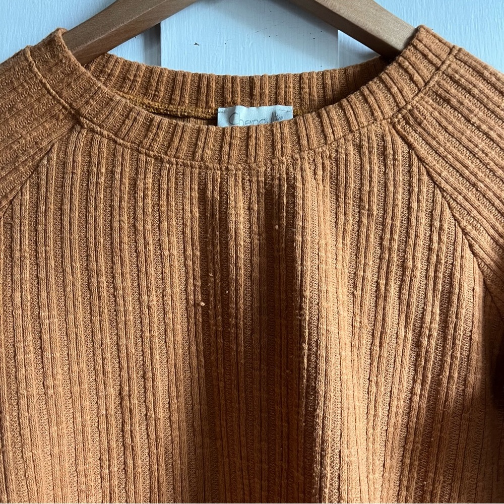 Light Sweater - Picture 5 of 5